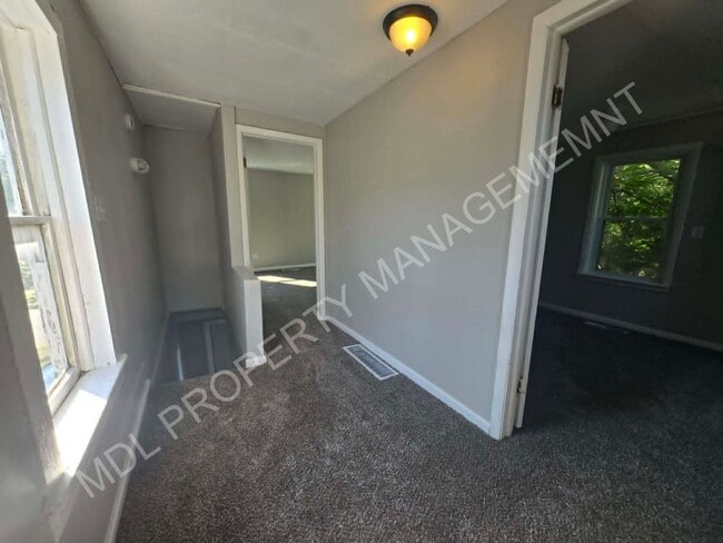 Photo - 913 N Granger St