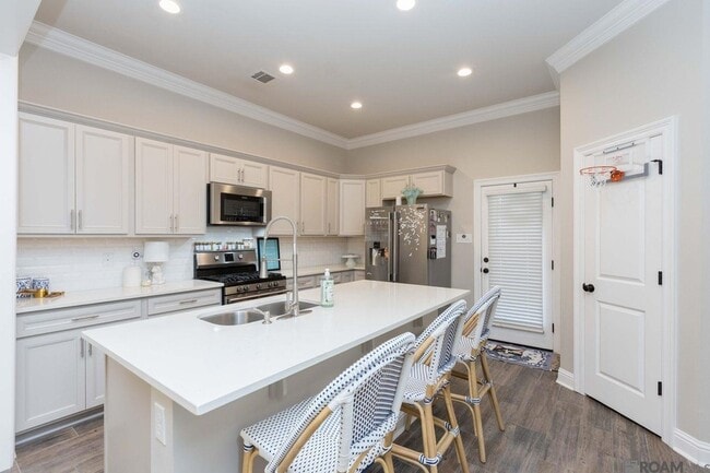 Photo - 6211 Lake Edge Dr