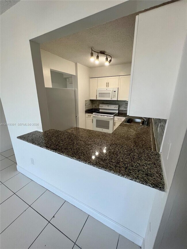 Photo - 9561 Fontainebleau Blvd Unit 314