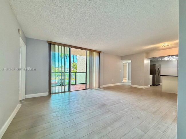 Photo - 2075 SW 122nd Ave Unidad 209