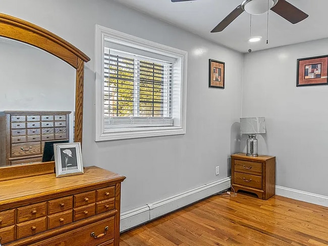 Photo - 116-01-116221 221st St