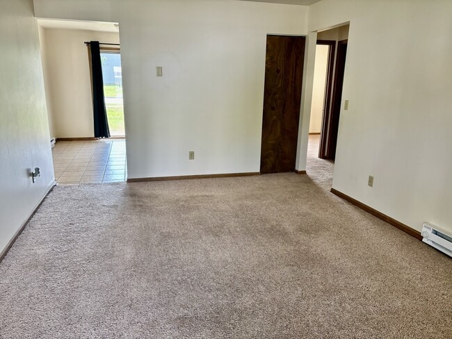 Photo - 5 W 48th St