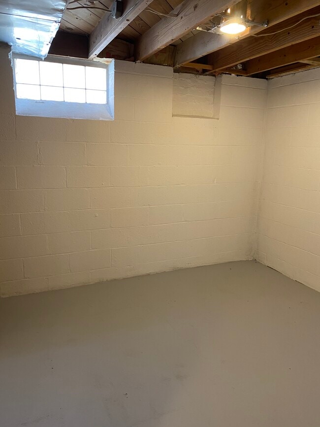 Building Photo - 11448 Columbia