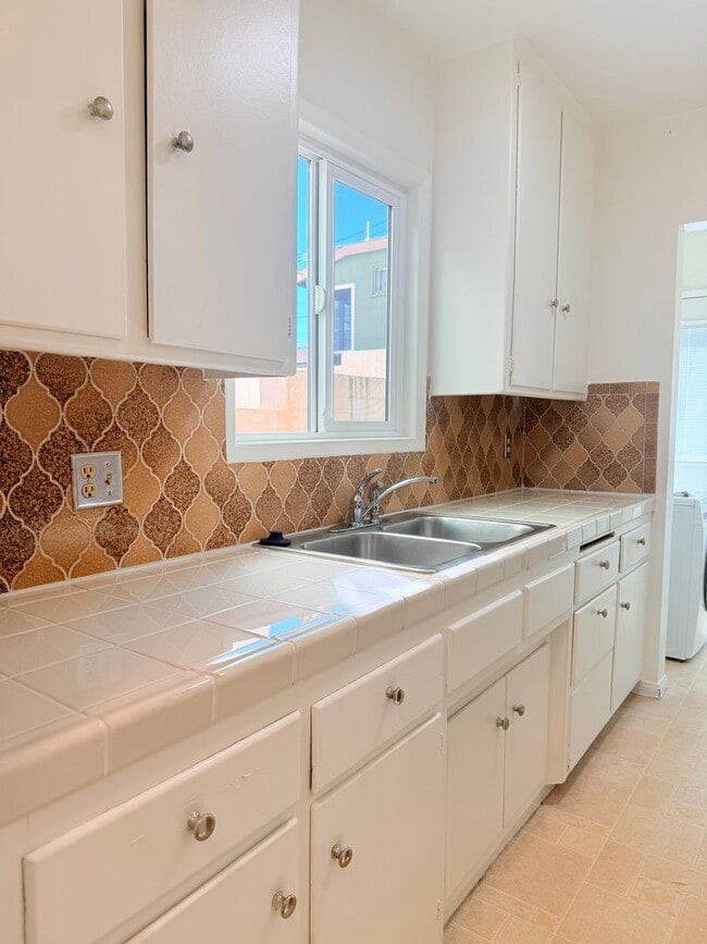 Building Photo - Prospect Unit 1120