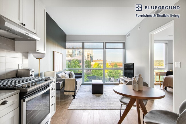 Photo - 3 Tingey Square Unidad FL4-ID276