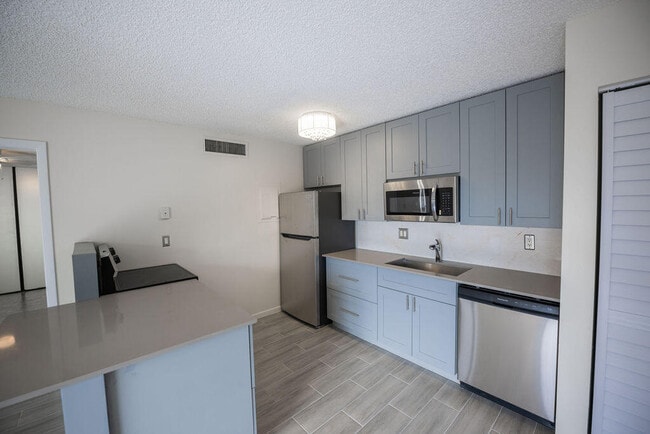 Photo - 641 Executive Center Dr Unit P203