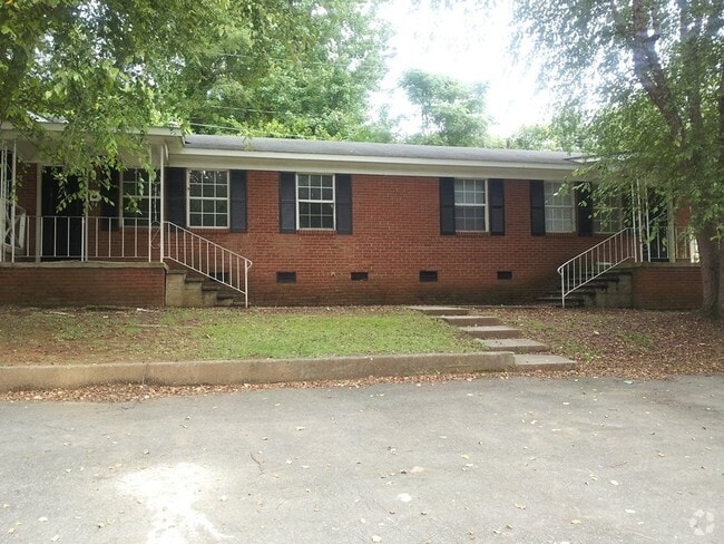 Photo - University Townhomes