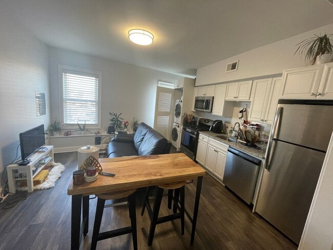 Photo - Amitville Flats