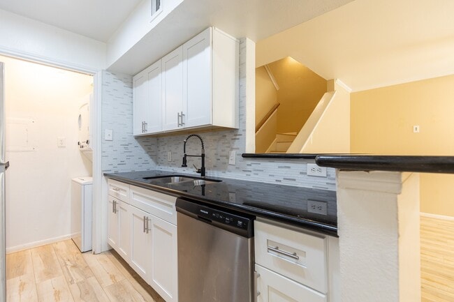 Photo - 14600 Fonmeadow Dr Unit 1106
