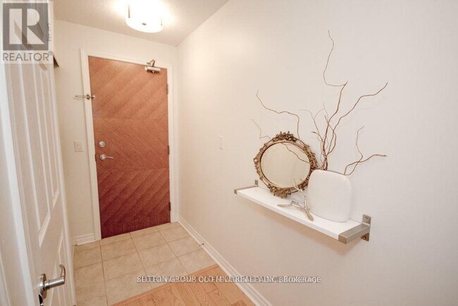 Photo - 70 High Park Ave Unit 901