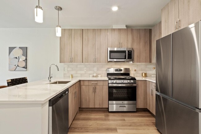 The Park at Woodbridge Station apartments — community photo