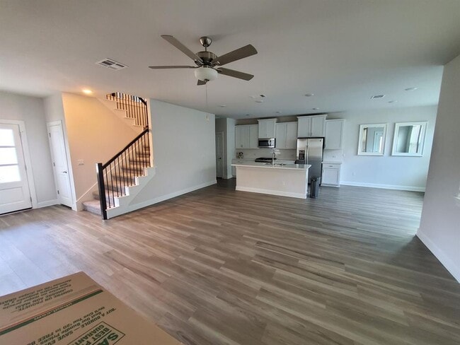 Photo - 15610 Ellinger Dr