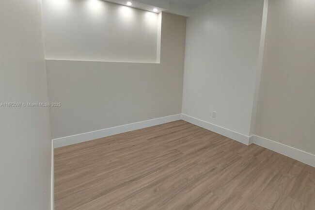 Photo - 401 Ocean Dr Unit 303