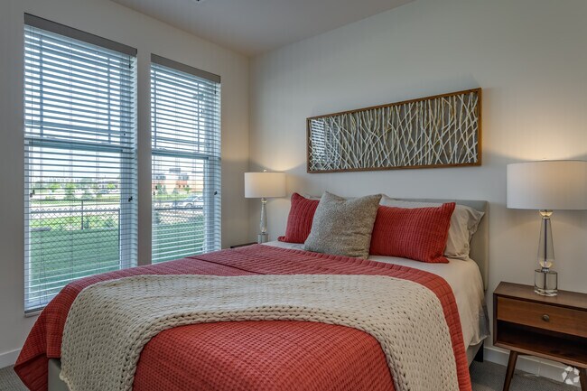 2 BR, 2 BA - 1,324SF