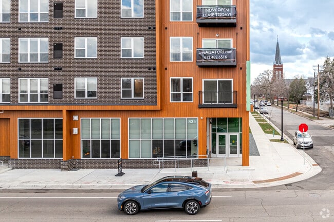 Entrada - Satori Apartments