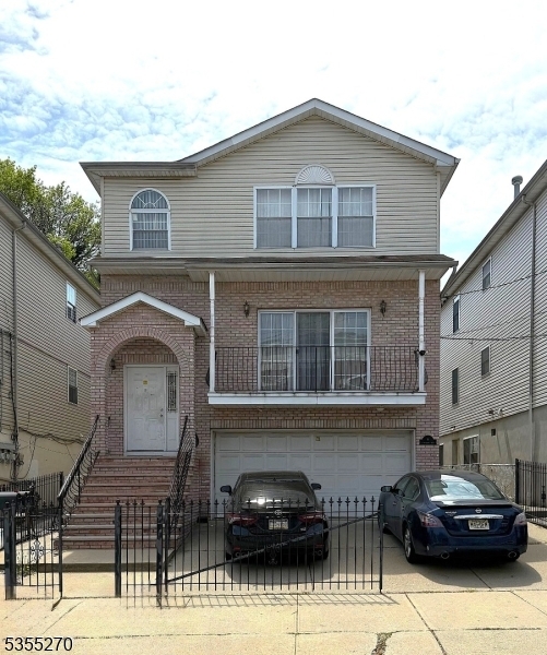 Photo - 86 Hawthorne Ave Apartment