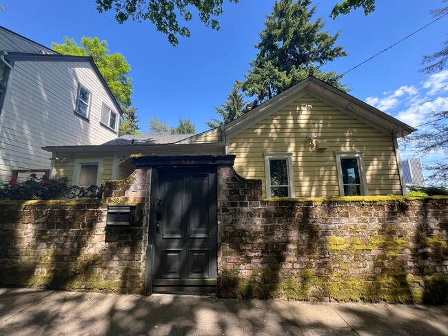 Charming 3 Bed 3.5 Bath home in Southwest ... - Charming 3 Bed 3.5 Bath home in Southwest ...