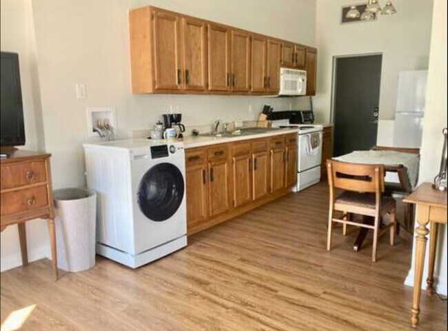 Photo - 6315 Heege Rd Apartments Unit 6313 Heege