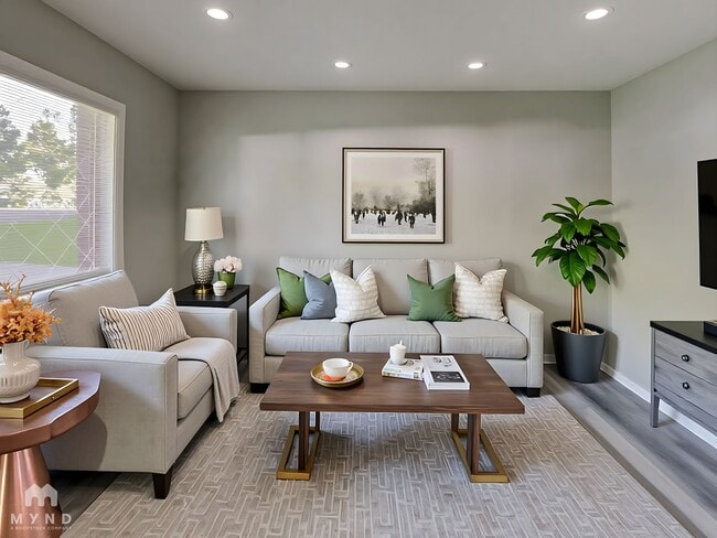 Photo - 5906 Pineglen Ct