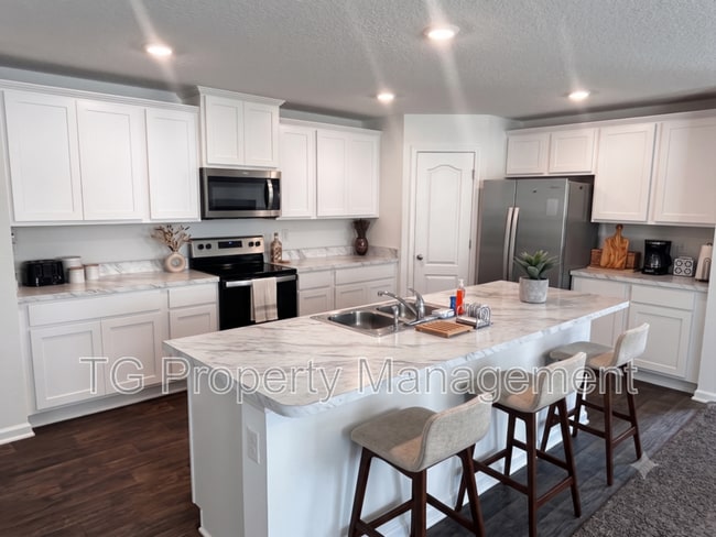 Building Photo - 12571 Russian Olive Rd