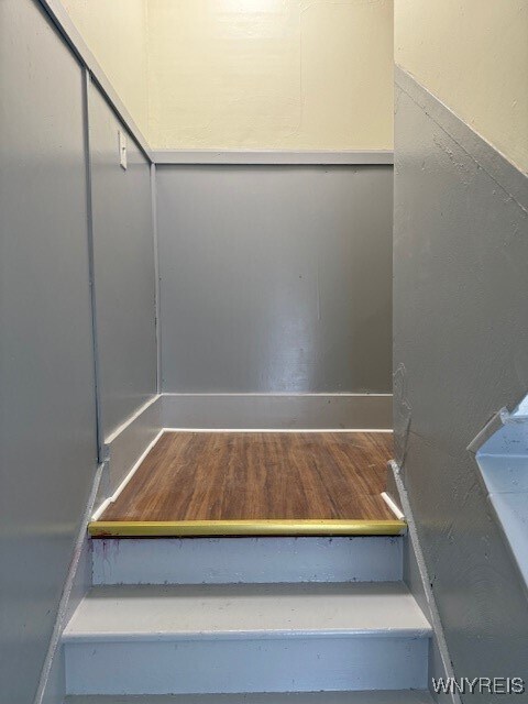 Photo - 2255 Genesee St