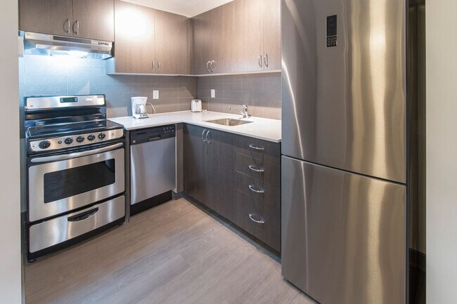 Photo - 169 Lisgar St Unit ID1223276P