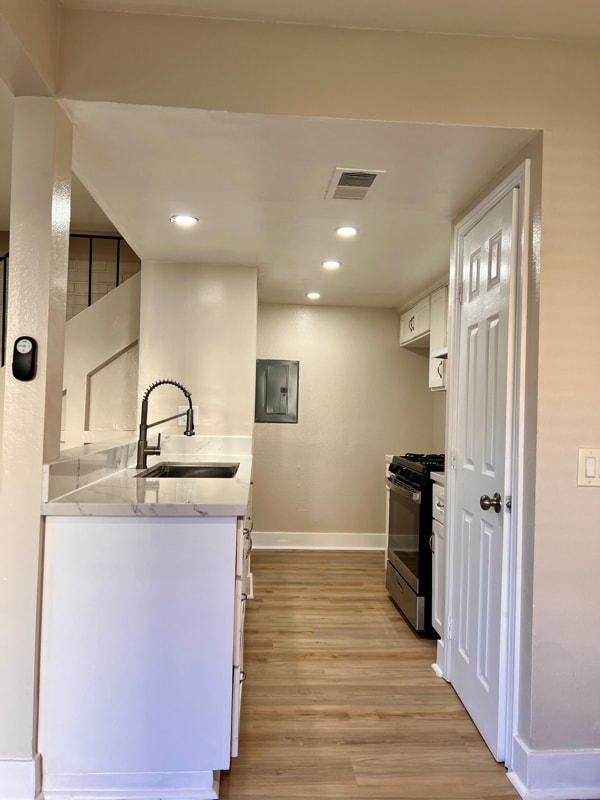 Photo - 1731 Normandy Pl Unidad 70B