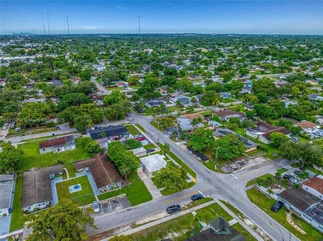 Photo - 6044 Funston St Unidad 1