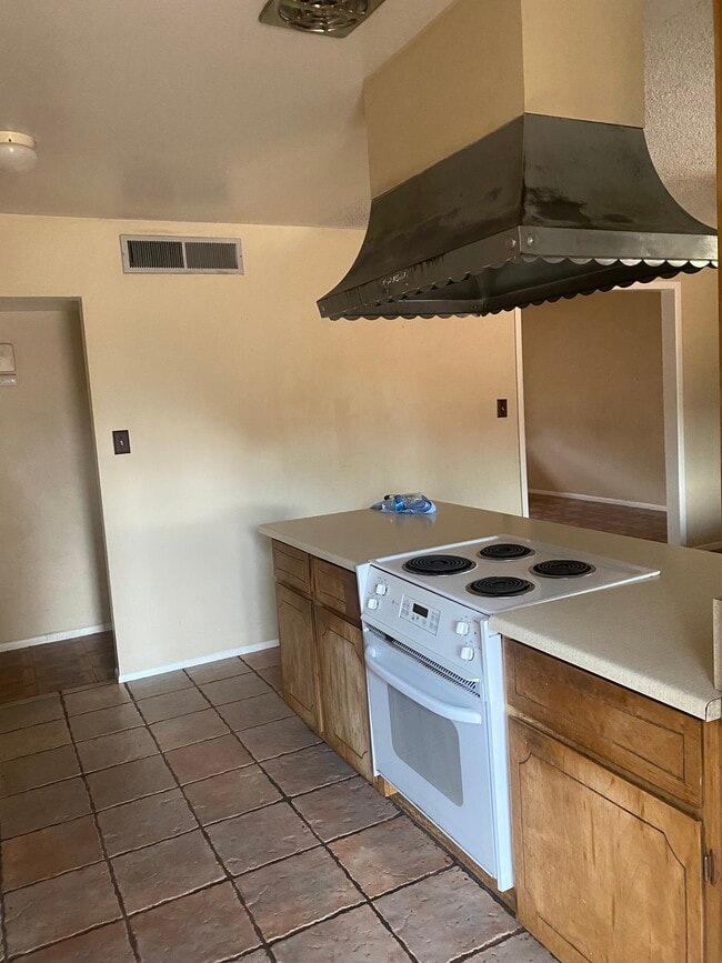 Photo - 4111 S College Ave