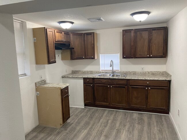 Kitchen - 264 NW 10th St