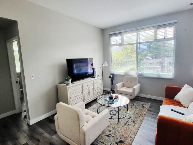 Photo - 1621 W Colorado Ave Unit A