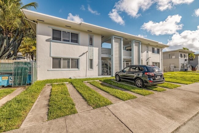 Building Photo - 501 NE 82nd Terrace Unit 7