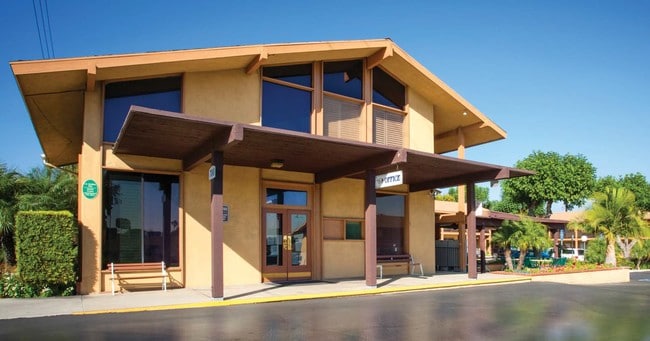 Photo - La Habra Inn Senior Apartments