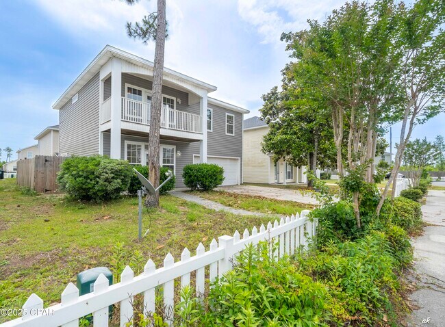 Photo - 2608 Laurel Dr