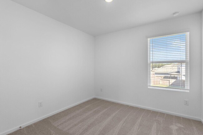 Photo - 24505 Red Hawthorn Trce