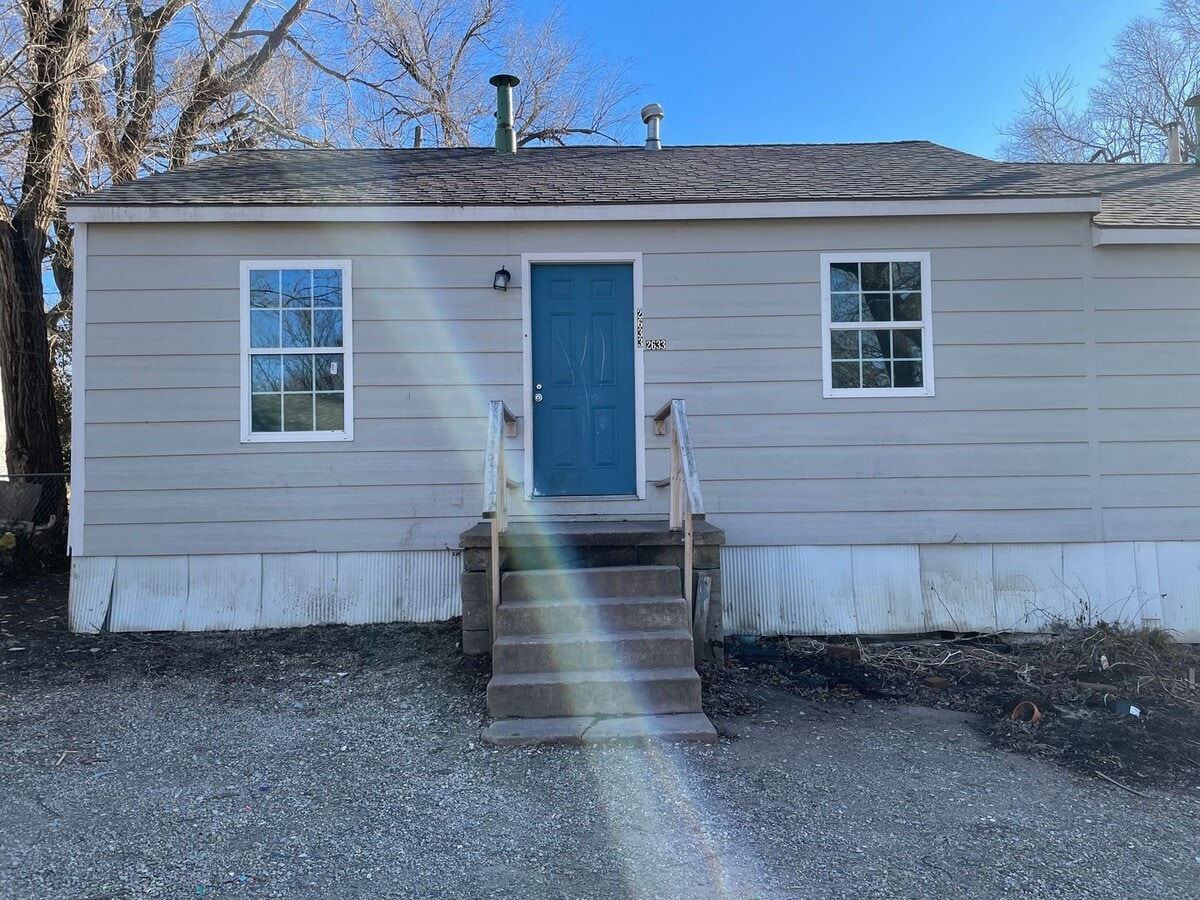 Duplex for Rent – Plainview Neighborhood, Wichita, KS - Duplex for Rent – Plainview Neighborhood, Wichita, KS