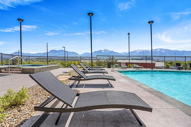 Building Photo - Gardner Station