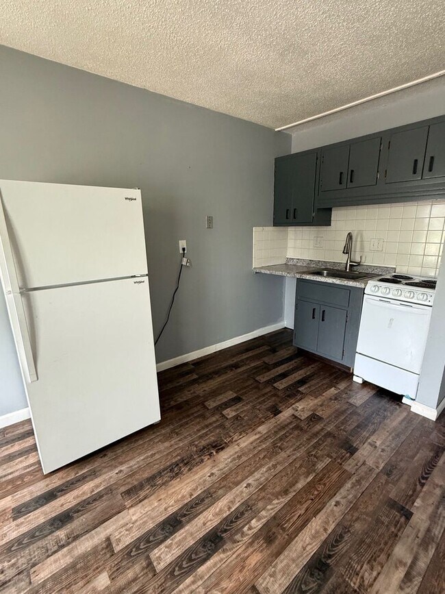 Photo - 1301 W 14th St Unit 1301 W 14th St -  1