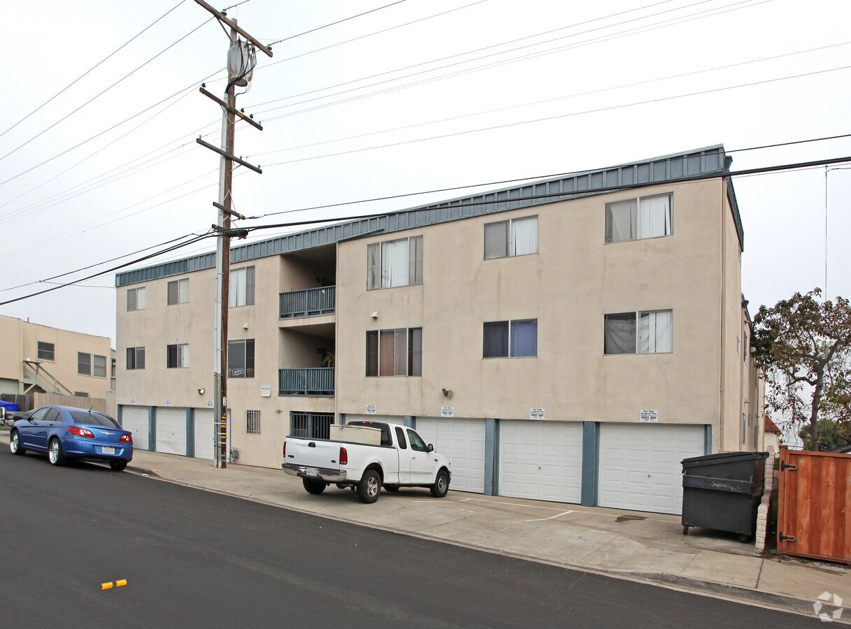 Photo - Loma Villa Apartments