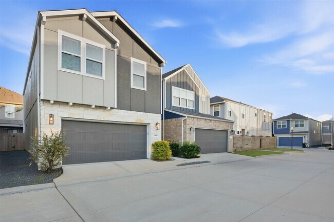 Photo - 4106 Split Ivy Dr