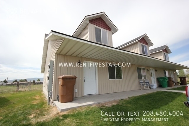 Building Photo - 209 Belva Ln Unit 1