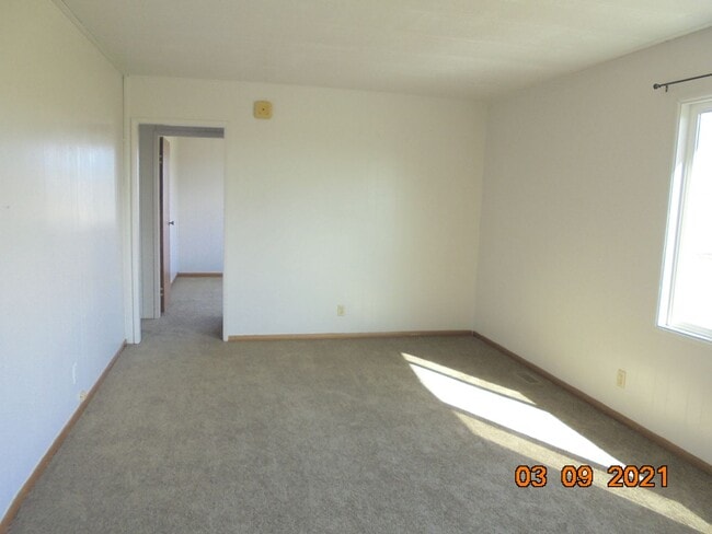 Photo - 21380 NW Goodrich Rd