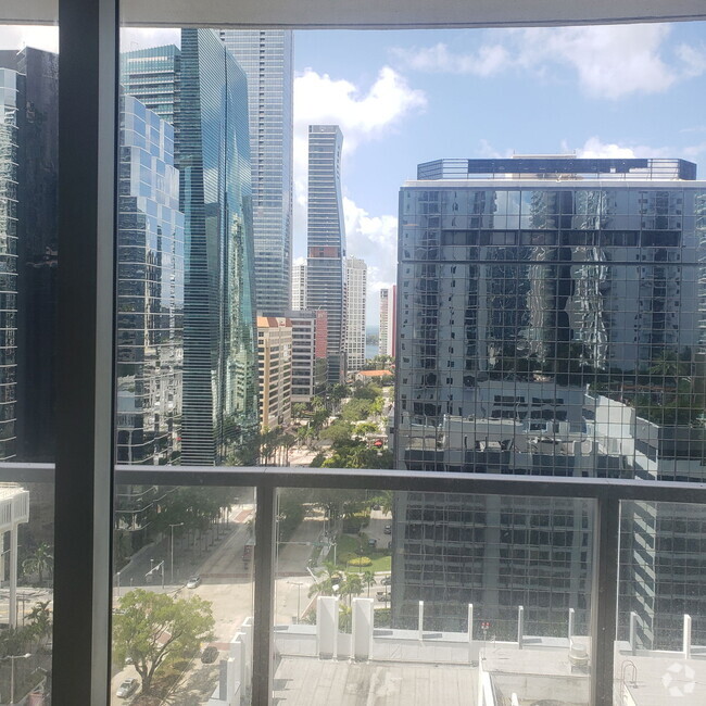 Building Photo - 1060 Brickell Ave Unit 1709 Rental