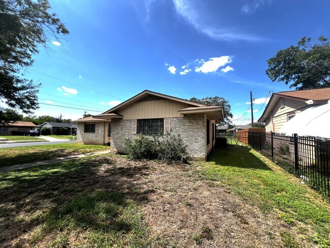 4603 Argonne Dr