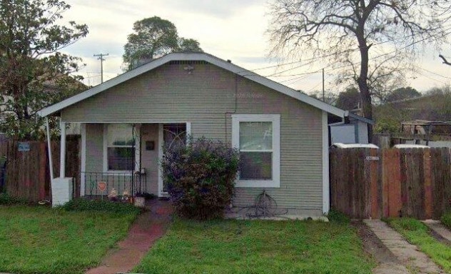 Photo - 340 Blain Ave