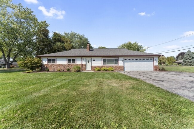 Building Photo - 28250 Southpointe Rd Rental
