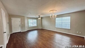 Photo - 8851 Kestrel Oak