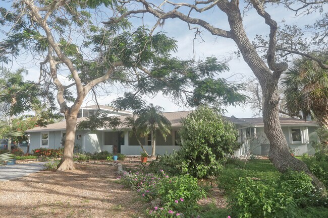 Photo - 8560 Heron Lagoon Cir