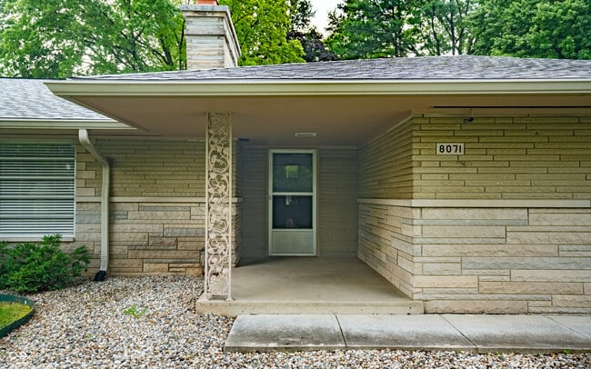 8071 Allisonville Rd