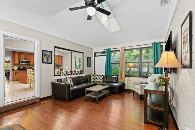 Photo - 1929 NW 7th Ln Unit ID1359134P